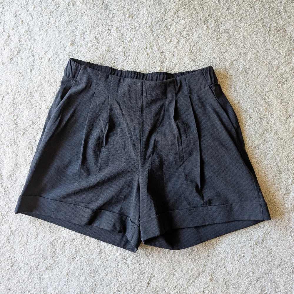 Lululemon Practical Play Short 3.5 Black Size 4 - Picture 1 of 7